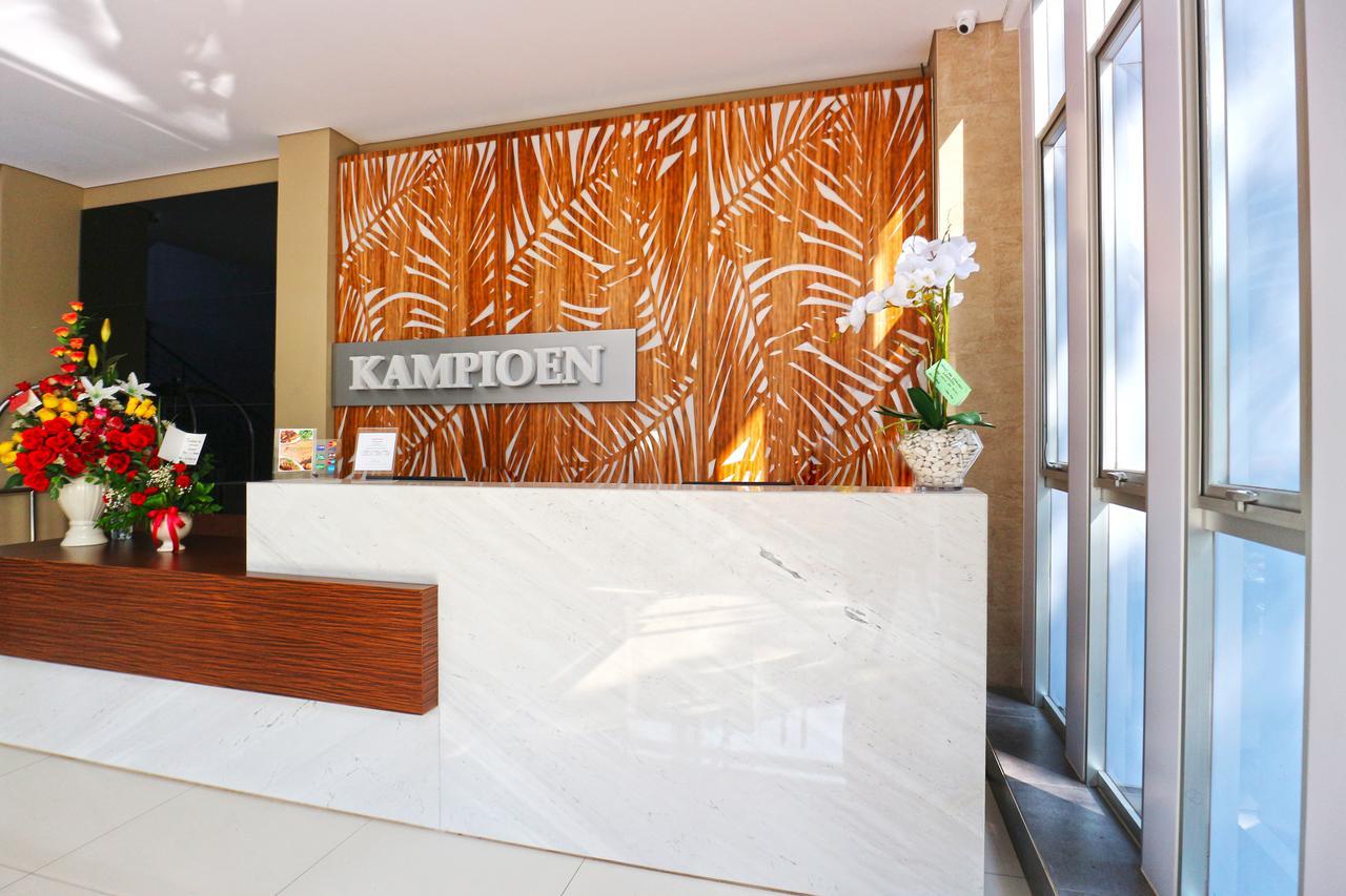 Kampioen Bed & Breakfast Bandung Exterior foto
