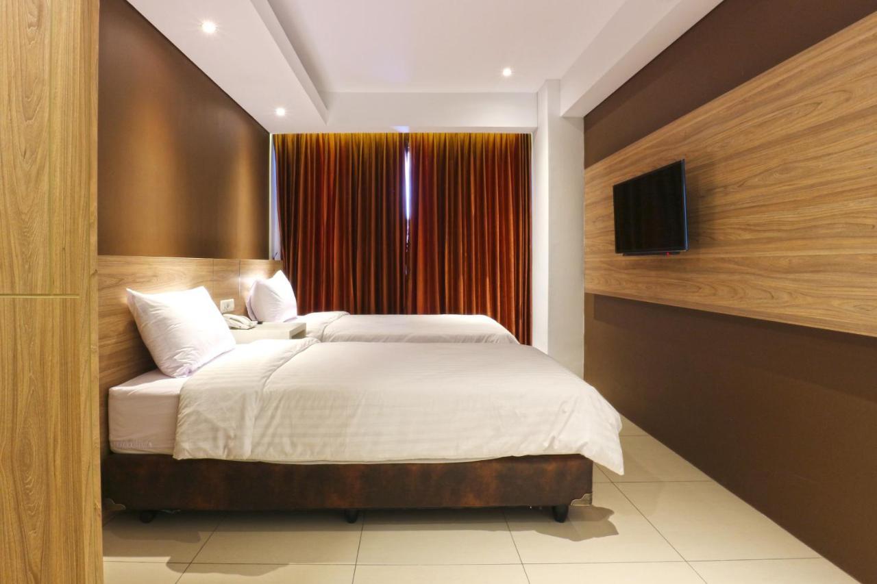 Kampioen Bed & Breakfast Bandung Exterior foto